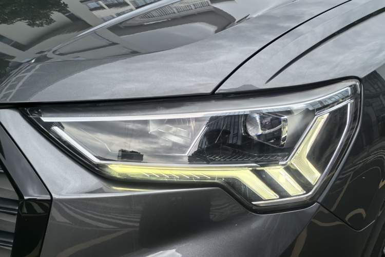 Used Audi Q3 2021 40 TFSI Fashion Dynamic Model Left Front Headlight