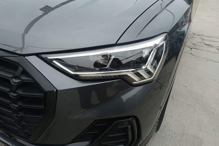 Used Audi Q3 2021 35 TFSI Fashion Dynamic Model Left Front Headlight