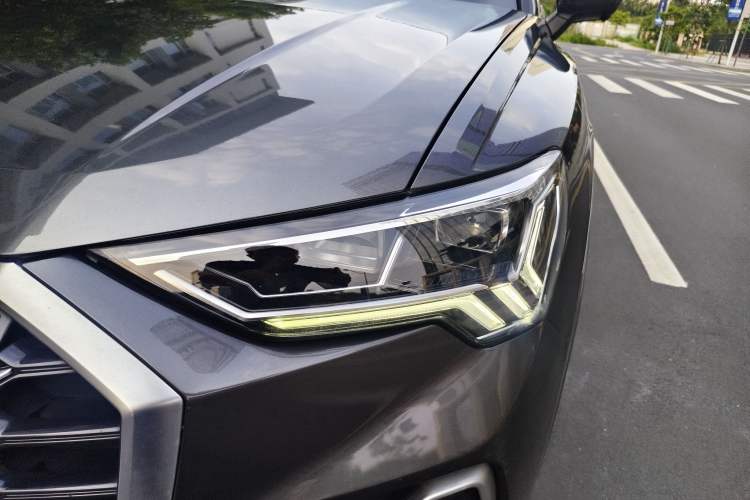 Used Audi Q3 2021 35 TFSI Progressive Dynamic Edition Left Front Headlight