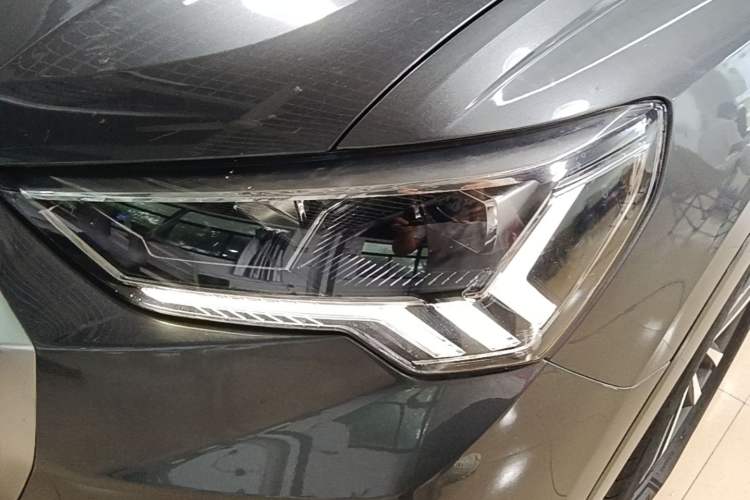 Used Audi Q3 2021 35 TFSI Progressive Dynamic Edition Left Front Headlight