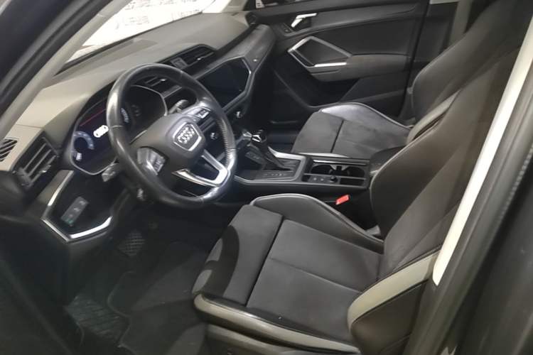 Used Audi Q3 2021 35 TFSI Progressive Dynamic Edition Left Front Seat