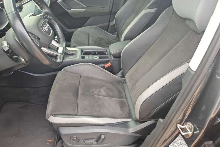 Used Audi Q3 2021 45 TFSI quattro Fashion Dynamic Model Left Front Seat