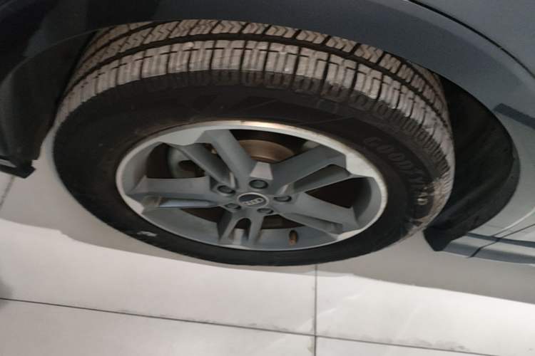 Used Audi Q3 2021 35 TFSI Advanced Style Edition Left Front Wheel Hub