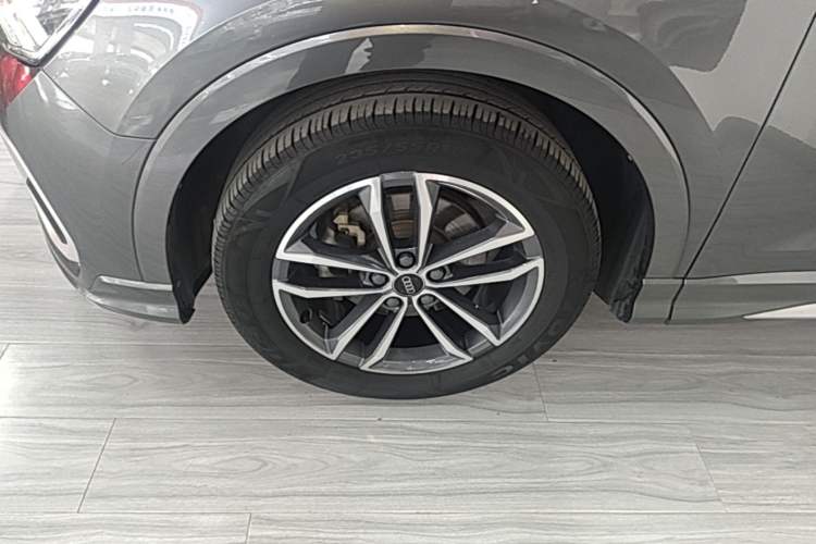 Used Audi Q3 2021 35 TFSI Progressive Dynamic Edition Left Front Wheel Hub