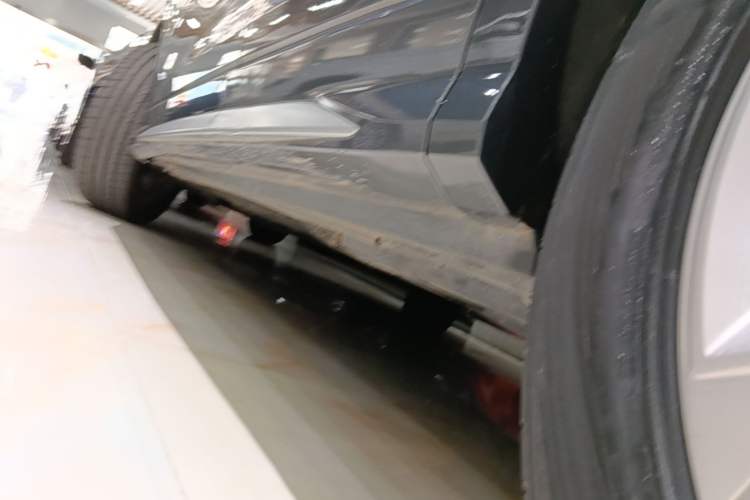 Used Audi Q3 2021 35 TFSI Fashionable and Elegant Model Left Side Sill