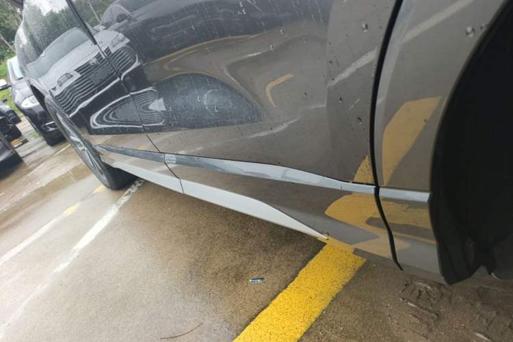 Used Audi Q3 2021 35 TFSI Progressive Dynamic Edition Left Side Sill