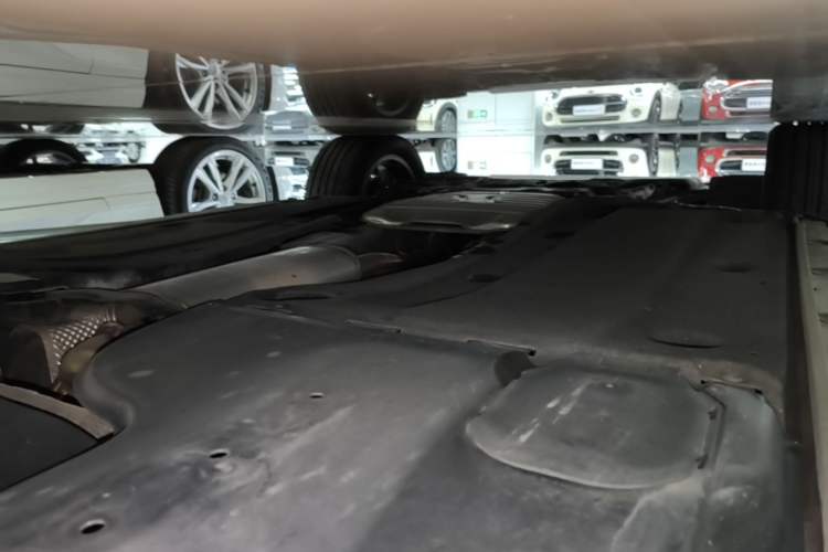 Used Audi Q3 2021 35 TFSI Progressive Dynamic Edition Left Side Sill
