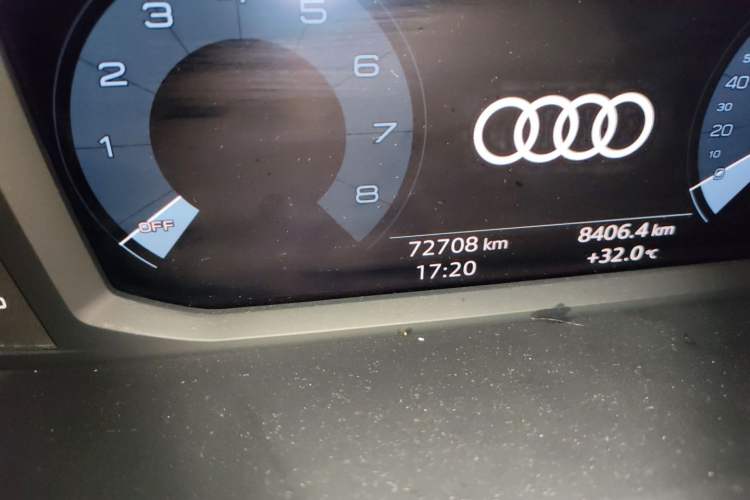 Used Audi Q3 2021 35 TFSI Fashion Dynamic Model Odometer Close Up