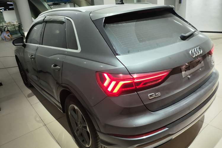 Used Audi Q3 2021 35 TFSI Advanced Style Edition Rear Left 45 Deg