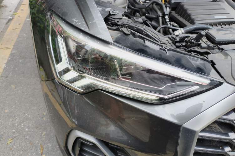 Used Audi Q3 2021 35 TFSI Progressive Dynamic Edition Right Front Headlight