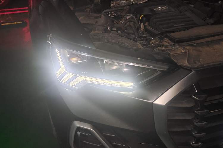 Used Audi Q3 2021 35 TFSI Progressive Dynamic Edition Right Front Headlight