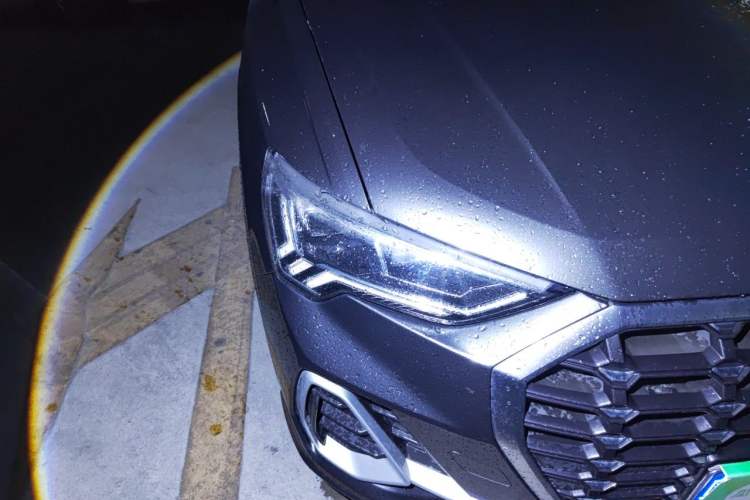Used Audi Q3 2021 35 TFSI Fashion Dynamic Model Right Front Headlight