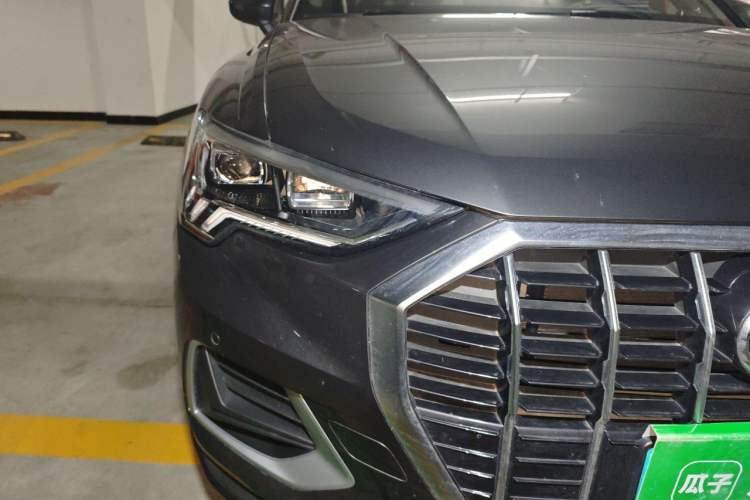 Used Audi Q3 2021 35 TFSI Fashionable and Elegant Model Right Front Headlight