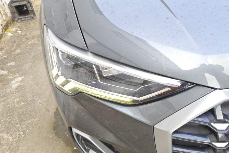 Used Audi Q3 2021 35 TFSI Fashion Dynamic Model Right Front Headlight