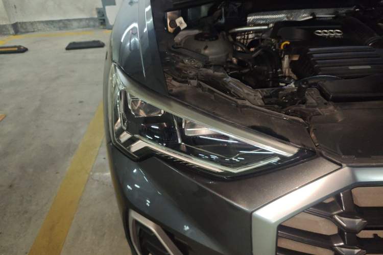 Used Audi Q3 2021 35 TFSI Progressive Dynamic Edition Right Front Headlight