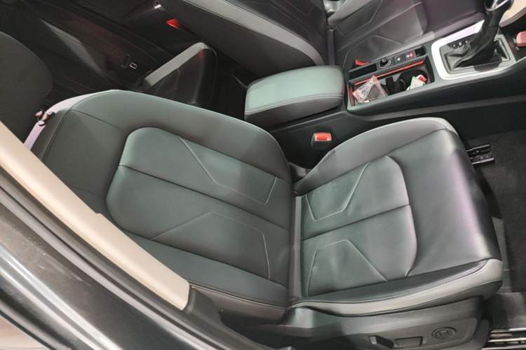 Used Audi Q3 2021 35 TFSI Advanced Style Edition Right Front Seat