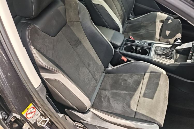 Used Audi Q3 2021 35 TFSI Progressive Dynamic Edition Right Front Seat
