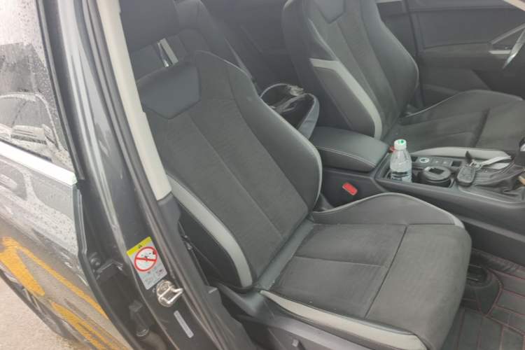 Used Audi Q3 2021 35 TFSI Progressive Dynamic Edition Right Front Seat