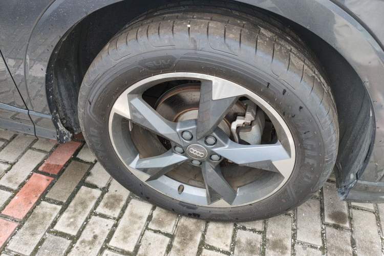 Used Audi Q3 2021 35 TFSI Fashion Dynamic Model Right Front Wheel Hub