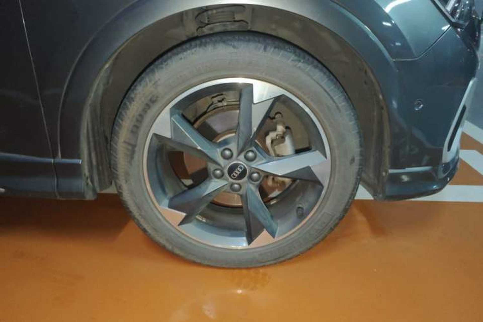 Used Audi Q3 2021 35 TFSI Fashion Dynamic Model Right Front Wheel Hub
