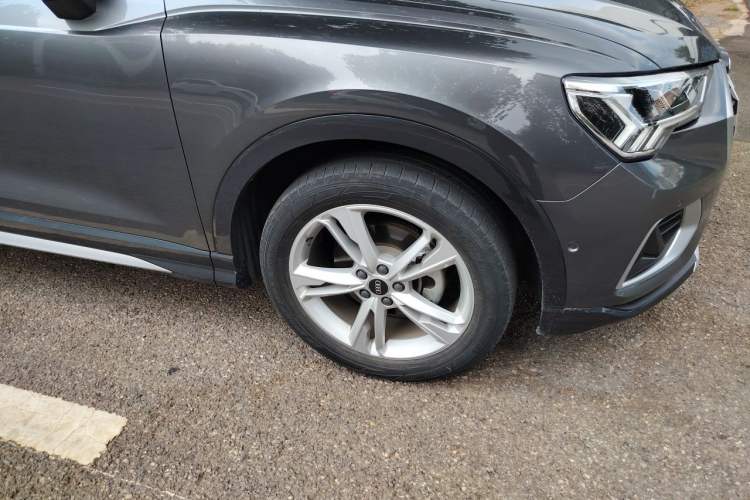 Used Audi Q3 2021 35 TFSI Fashionable and Elegant Model Right Front Wheel Hub