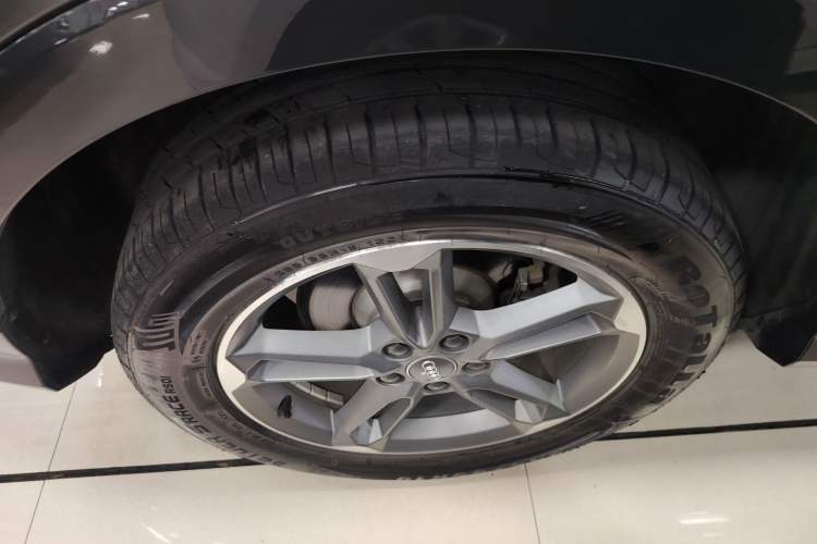 Used Audi Q3 2021 35 TFSI Advanced Style Edition Right Rear Wheel Hub