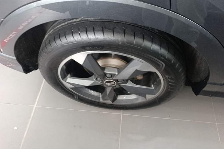 Used Audi Q3 2021 35 TFSI Enjoy Life Edition Right Rear Wheel Hub