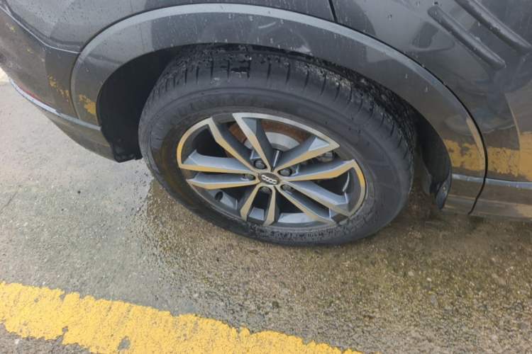Used Audi Q3 2021 35 TFSI Progressive Dynamic Edition Right Rear Wheel Hub