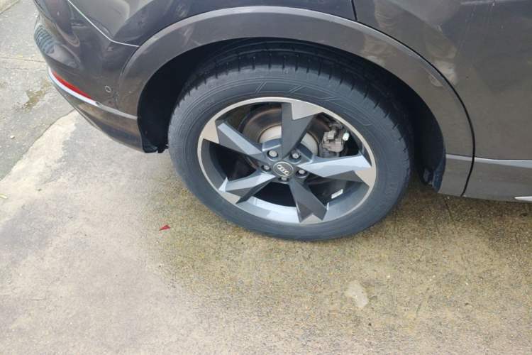Used Audi Q3 2021 35 TFSI Fashion Dynamic Model Right Rear Wheel Hub
