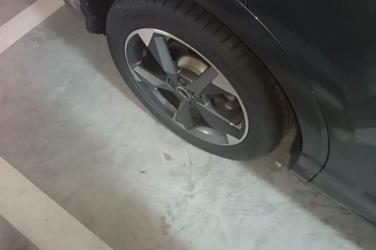 Used Audi Q3 2021 35 TFSI Fashion Dynamic Model Right Rear Wheel Hub