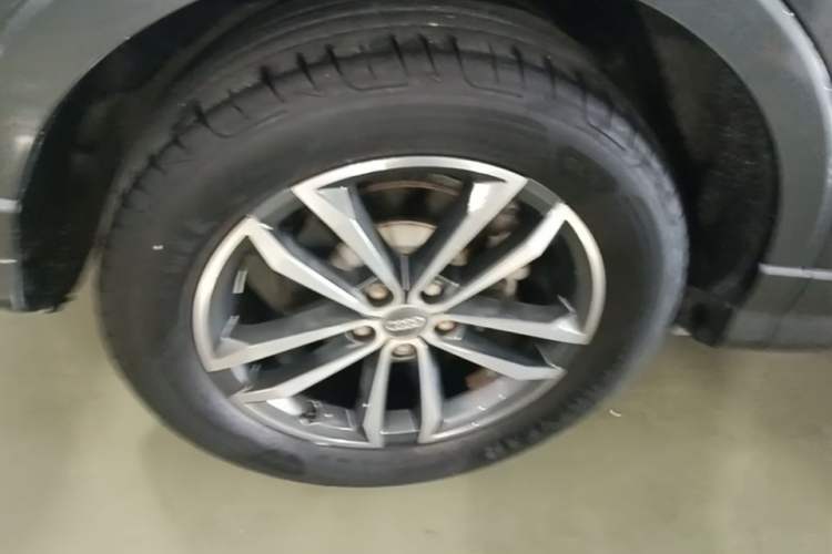 Used Audi Q3 2021 35 TFSI Progressive Dynamic Edition Right Rear Wheel Hub