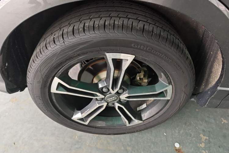 Used Audi Q3 2021 40 TFSI Fashion Dynamic Model Right Rear Wheel Hub