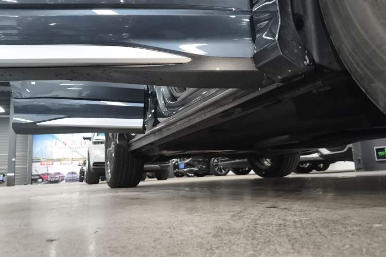 Used Audi Q3 2021 35 TFSI Fashion Dynamic Model Right Side Sill