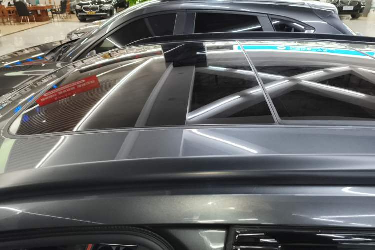Used Audi Q3 2021 40 TFSI Fashion Dynamic Model Roof