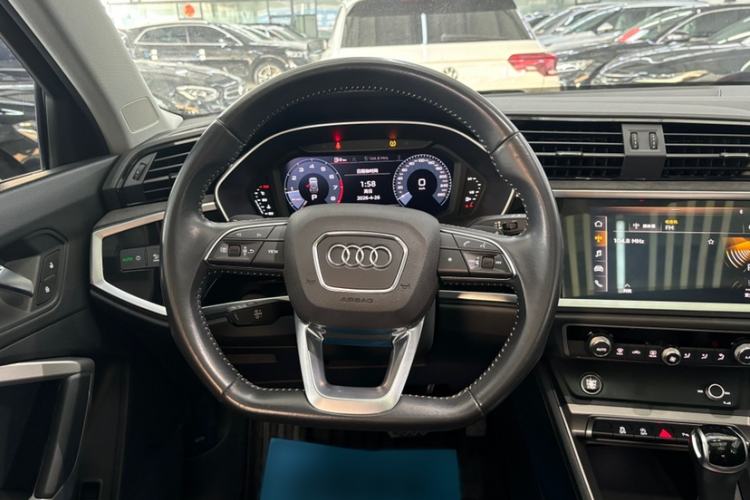 Used Audi Q3 2021 35 TFSI Fashion Dynamic Model Steering Wheel