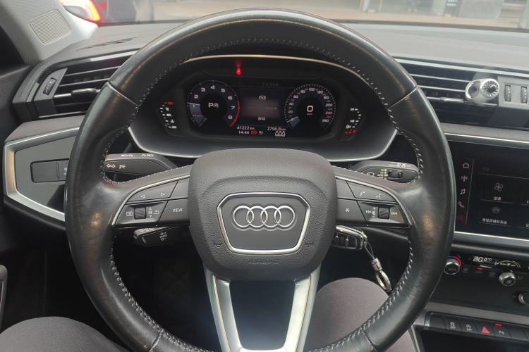 Used Audi Q3 2021 35 TFSI Progressive Dynamic Edition Steering Wheel