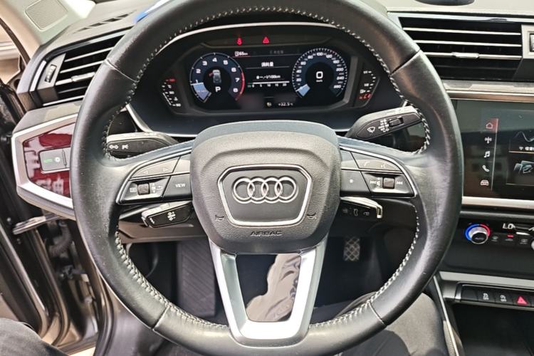 Used Audi Q3 2021 35 TFSI Progressive Dynamic Edition Steering Wheel