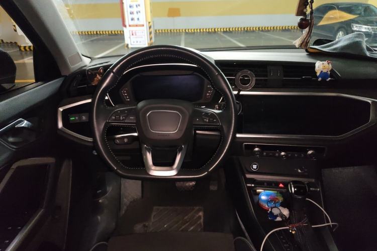 Used Audi Q3 2021 35 TFSI Fashion Dynamic Model Steering Wheel