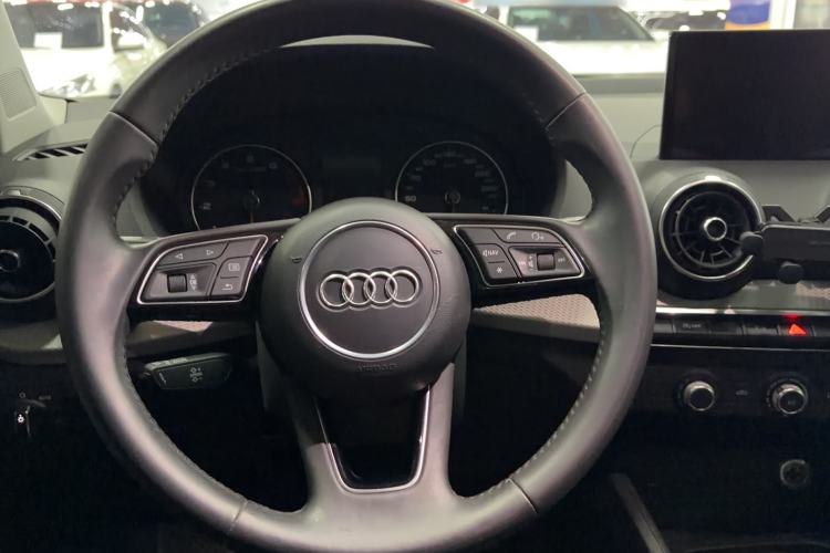 Used Audi Q3 2021 35 TFSI Progressive Dynamic Edition Steering Wheel
