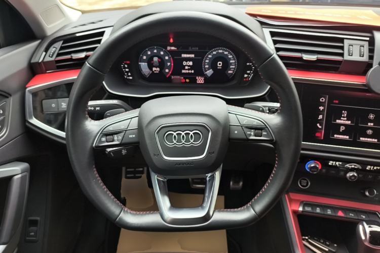 Used Audi Q3 2021 40 TFSI Fashion Dynamic Model Steering Wheel