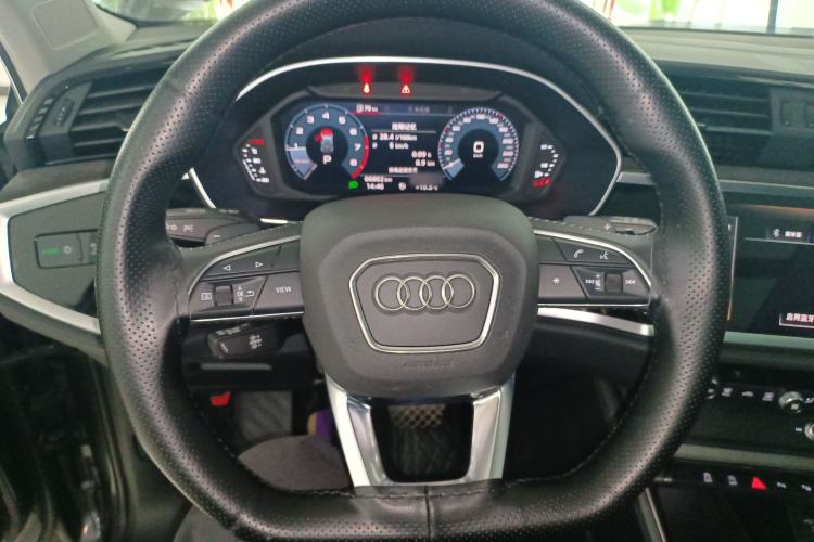 Used Audi Q3 2021 35 TFSI Fashion Dynamic Model Steering Wheel