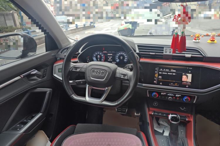 Used Audi Q3 2021 40 TFSI Fashion Dynamic Model Steering Wheel