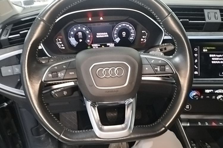 Used Audi Q3 2021 35 TFSI Fashion Dynamic Model Steering Wheel