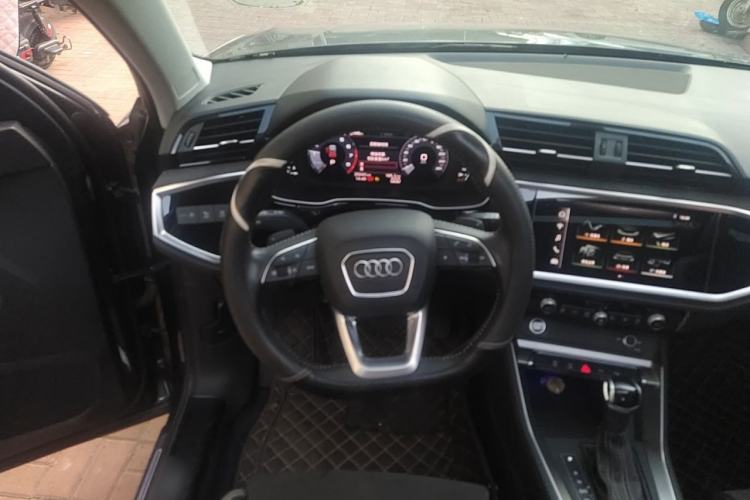 Used Audi Q3 2021 35 TFSI Enjoy Life Edition Steering Wheel