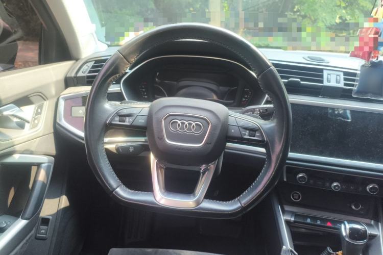 Used Audi Q3 2021 35 TFSI Fashion Dynamic Model Steering Wheel