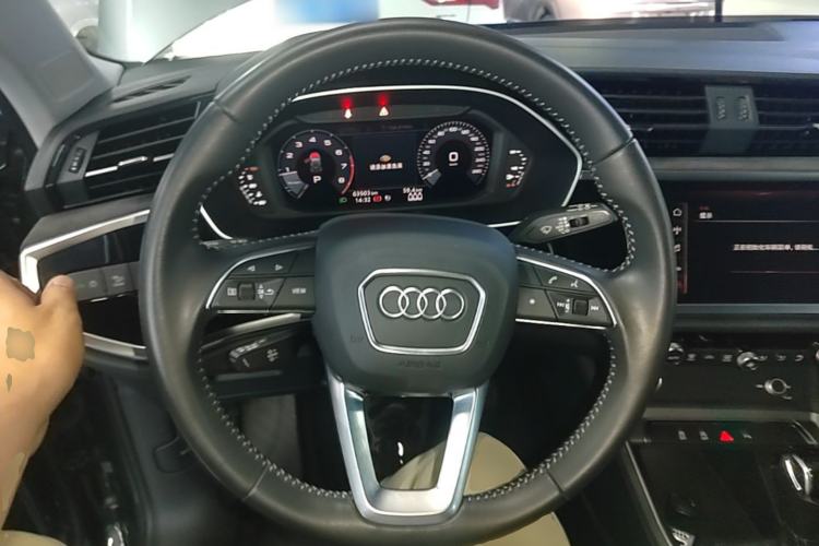 Used Audi Q3 2021 35 TFSI Progressive Dynamic Edition Steering Wheel