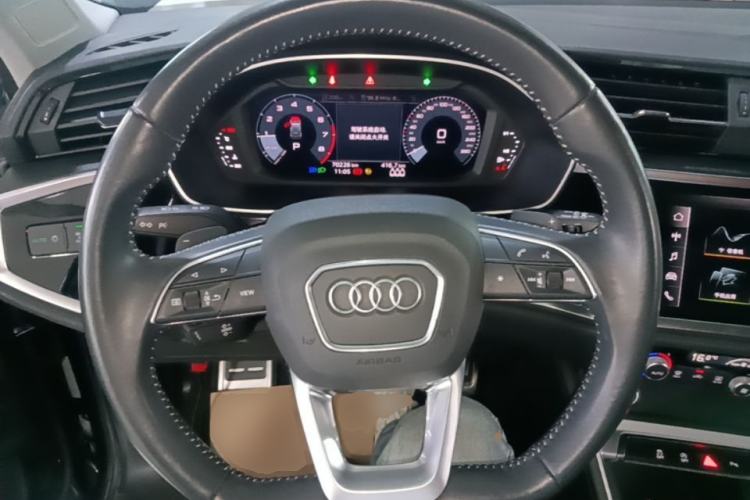 Used Audi Q3 2021 35 TFSI Fashion Dynamic Model Steering Wheel
