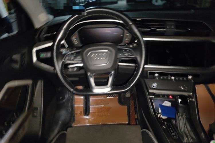 Used Audi Q3 2021 35 TFSI Fashion Dynamic Model Steering Wheel