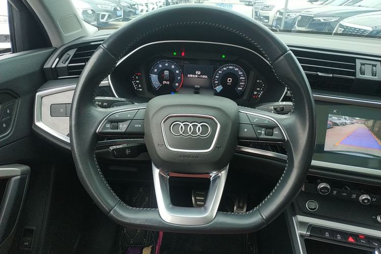 Used Audi Q3 2021 35 TFSI Fashion Dynamic Model Steering Wheel
