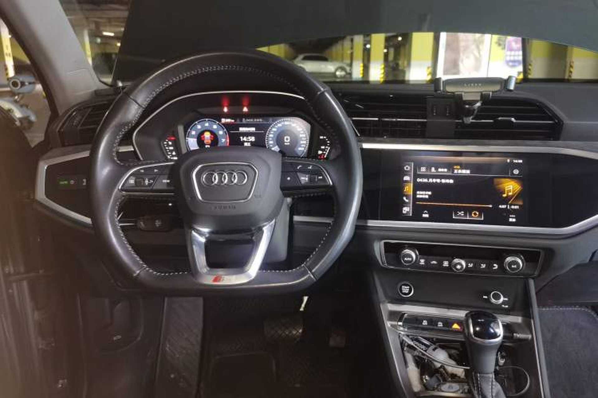 Used Audi Q3 2021 35 TFSI Fashion Dynamic Model Steering Wheel